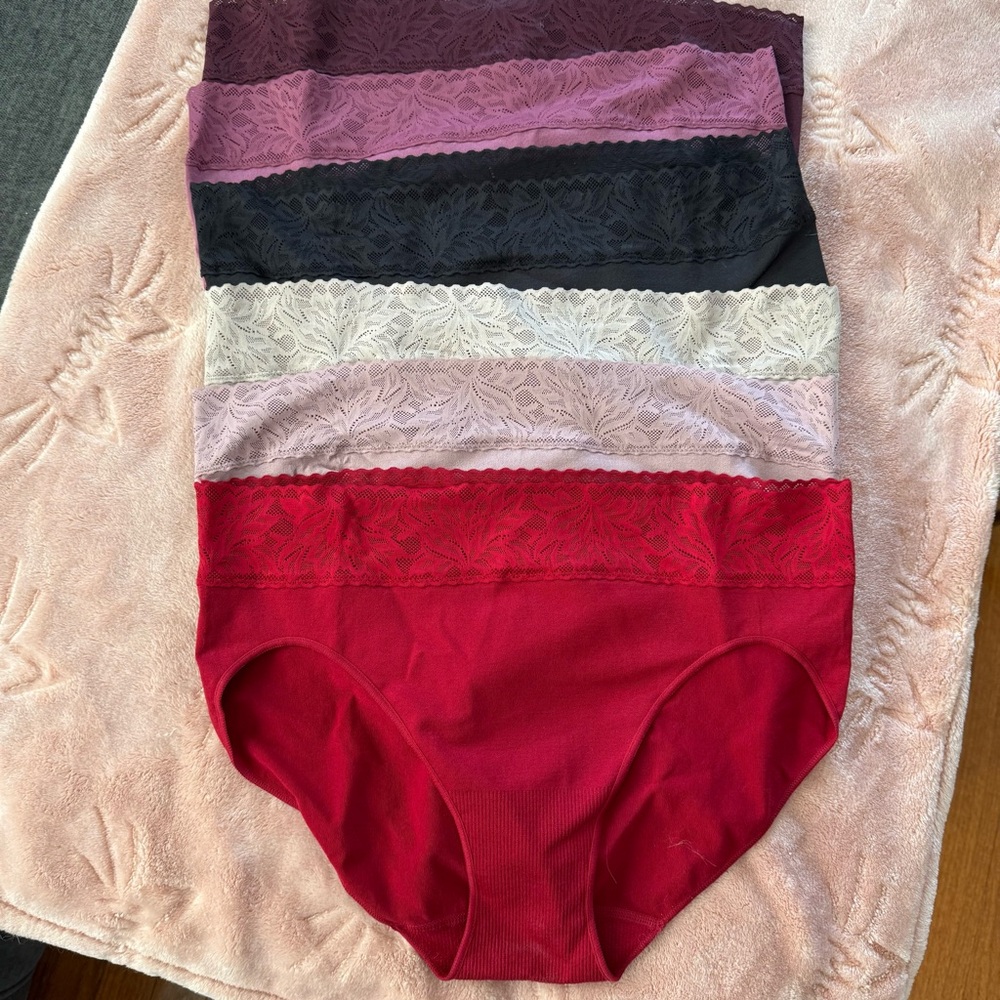 Bali seamless lace trim high cut underwear.